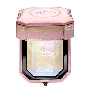 BRAND NEW TOO FACED DIAMOND FIRE HIGHLIGHTER